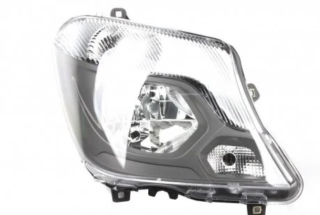 Фара передня права AUTOTECHTEILE 100 8407