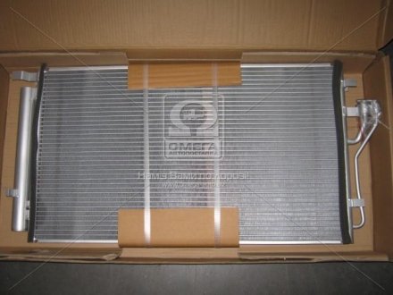 Конденсор кондиционера Hyundai iX35/ KIA Sportage AVA COOLING HYA5279D (фото 1)