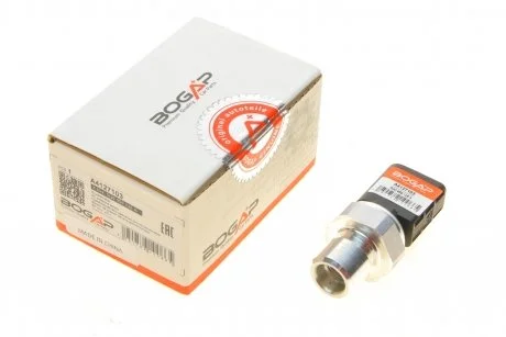 Датчик тиску кондиціонера BOGAP A4127103