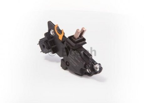 Регулятор генератора BOSCH F00MA45217 (фото 1)