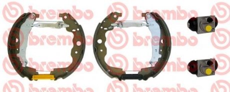 Комлект тормозных накладок BREMBO K68075 (фото 1)