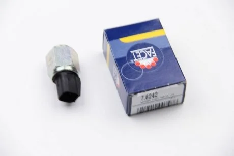 Датчик заднього хода Connect 02- FACET 7.6242
