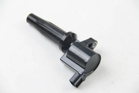 Катушка зажигания FIESTA/FOCUS/MONDEO/S40 1.8-2.3 03- HELLA 5DA193175-781