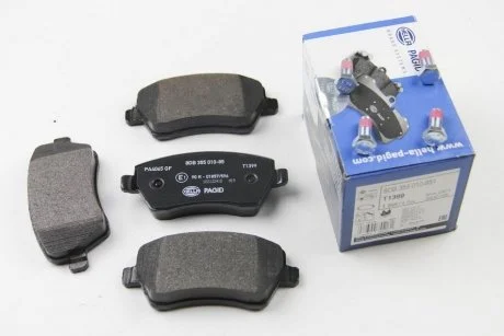 Гальмівні колодки, дискове гальмо (набір) HELLA 8DB 355 010-851