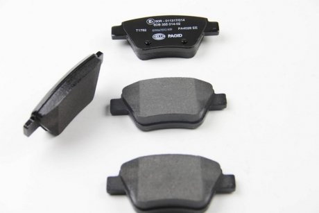 Комплект тормозных колодок, дисковый тормоз HELLA 8DB355014-021 (фото 1)