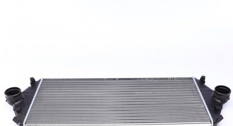 Радиатор интеркулера MAHLE / KNECHT CI 17 000S (фото 1)