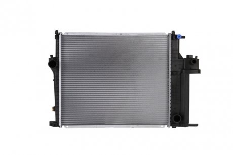 Радиатор охлаждения BMW (выр-во) NISSENS 60743A (фото 1)