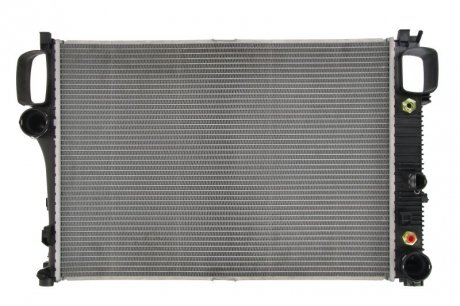 Радиатор охлаждения MERCEDES (выр-во) NISSENS 67107A (фото 1)