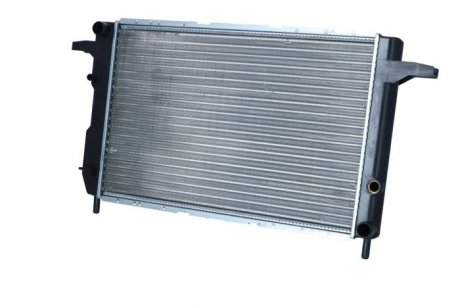 Радиатор охлаждения двигателя NRF 50111 (фото 1)