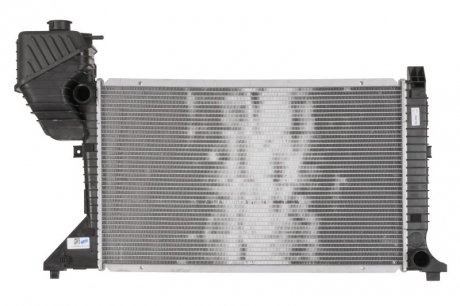 Радиатор основной 2.3D me,2.9D Mercedes Sprinter 901-905 95-06 NRF 50558 (фото 1)