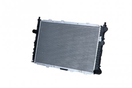 Радиатор, охлаждение двигателя NRF 58202 (фото 1)