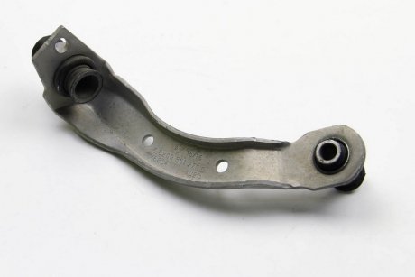 Кронштейн подрамника Kangoo 08-Пр. RENAULT 8200361270