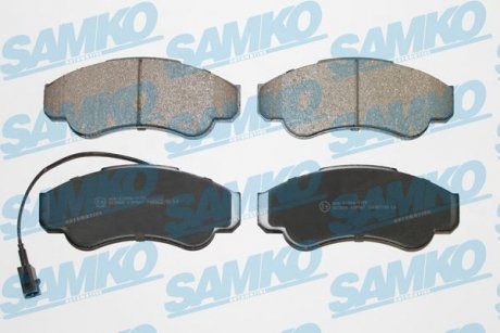 Тормозные колодки передние 02-06 R16 (1.8t) SAMKO 5SP967 (фото 1)