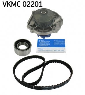 Водяной насос + комплект зубчатого ремня SKF VKMC 02201