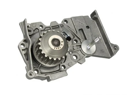 Водяной насос DACIA/NISSAN/RENAULT Duster/Logan/Kubistar/Clio/Kangoo/Laguna/Megane "1,4-1,6 "03>> SKF VKPC86416