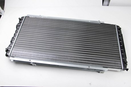 Радиатор, охлаждение двигателя THERMOTEC D7P001TT (фото 1)