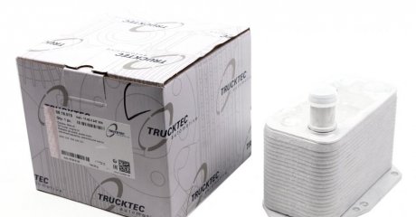 Радиатор масляный TRUCKTEC 08.18.015 (фото 1)