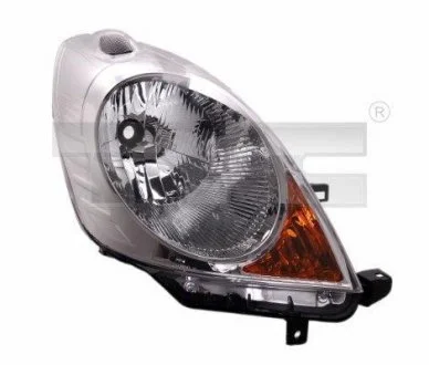 Фара Прав (H4, електричн, з мотором, колір відбивача: хром) NISSAN NOTE E11 03.06-09.13 TYC 201039152