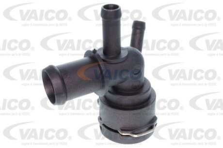 Фото 1 - фланець охолоджуючої рідини AUDI A3, Q2, SEAT LEON, LEON ST, SKODA KODIAQ I, OCTAVIA III, SUPERB III, VW BEETLE, CC B7, GOLF SPORTSVAN VII, GOLF VII, JETTA IV, PASSAT B8, TIGUAN 1.0-2.5 04.10- VAICO V103538 Фланець охолоджуючої рідини AUDI A3, Q2, SEAT LEON, LEON ST, SKODA KODIAQ I, OCTAVIA III, SUPERB III, VW BEETLE, CC B7, GOLF SPORTSVAN VII, GOLF VII, JETTA IV, PASSAT B8, TIGUAN 1.0-2.5 04.10- VAICO V103538 (фото 1)