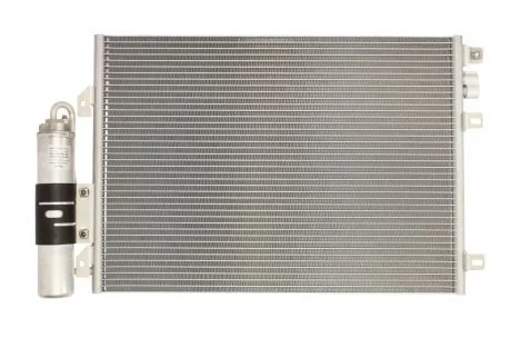 Радіатор кондиціонера Valeo 814051