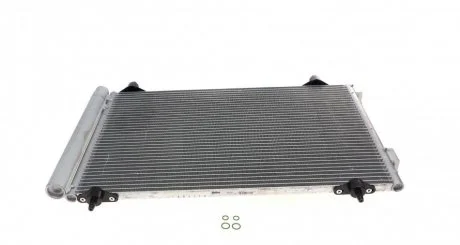 Радіатор кондиціонера Valeo 818171