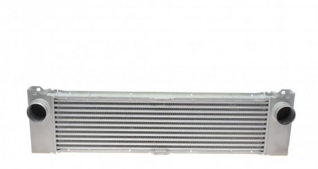 Радиатор (интеркуллер) охлаждения воздуха в системе наддува Valeo 818356 (фото 1)