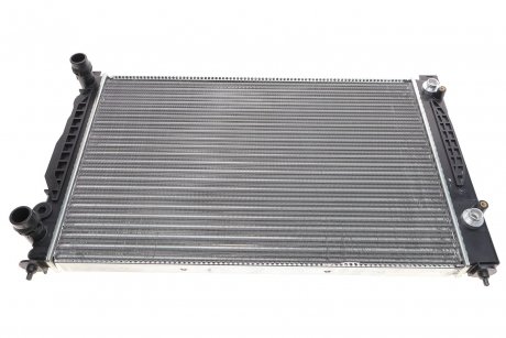 Радиатор A4/A6/PASSAT5+6 AT 95- Van Wezel 03002122 (фото 1)