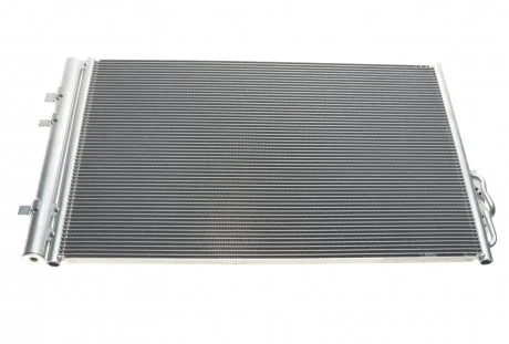Конденсор кондиционера BMW X3 (F25) MT/AT 10- Van Wezel 06005479